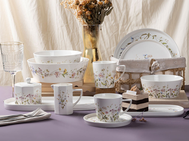 Floral Dinner Set 490G-016