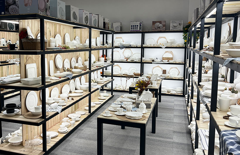 Tableware factory reception area wholesale ceramic dinnerware sets exporter